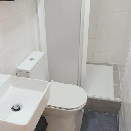 1 Bedroom - Tv Da Madalena 01 アパート *